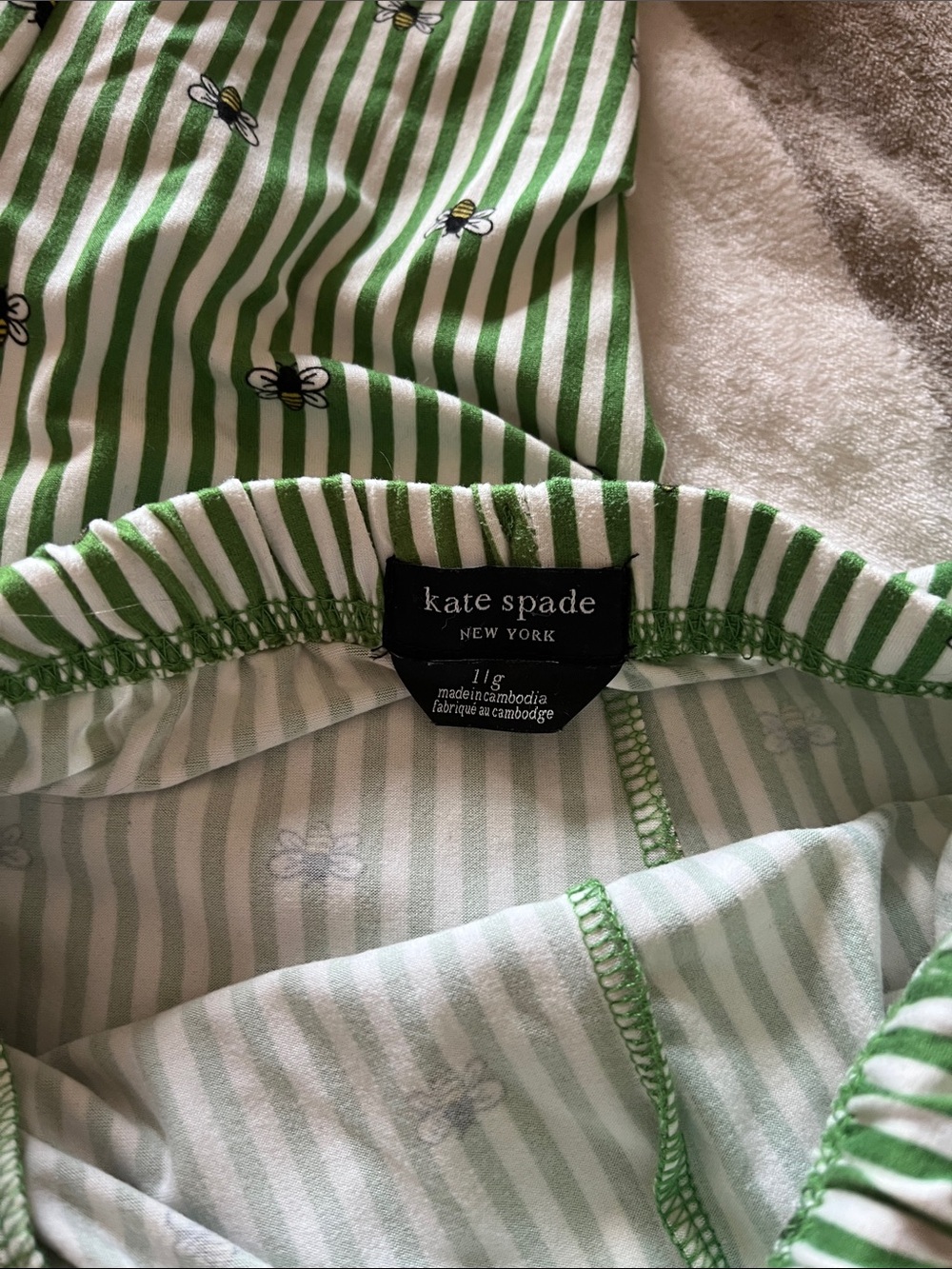 Kate Spade Green and White Striped Floral Short Pajama Set 💚🖤🤍 - Picture 4 of 6